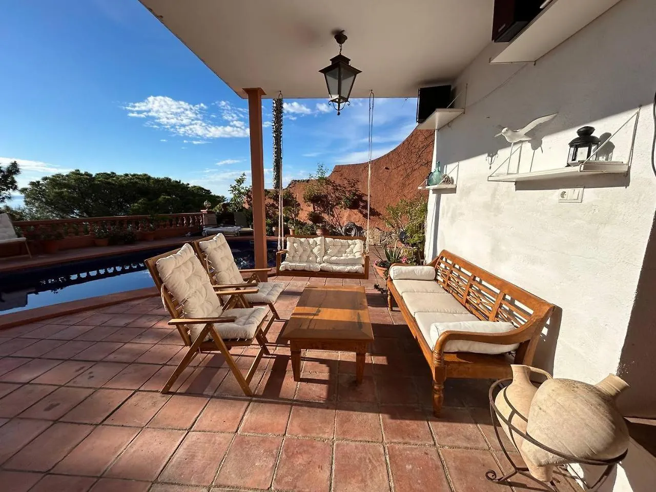 Villa Caprice contacts
